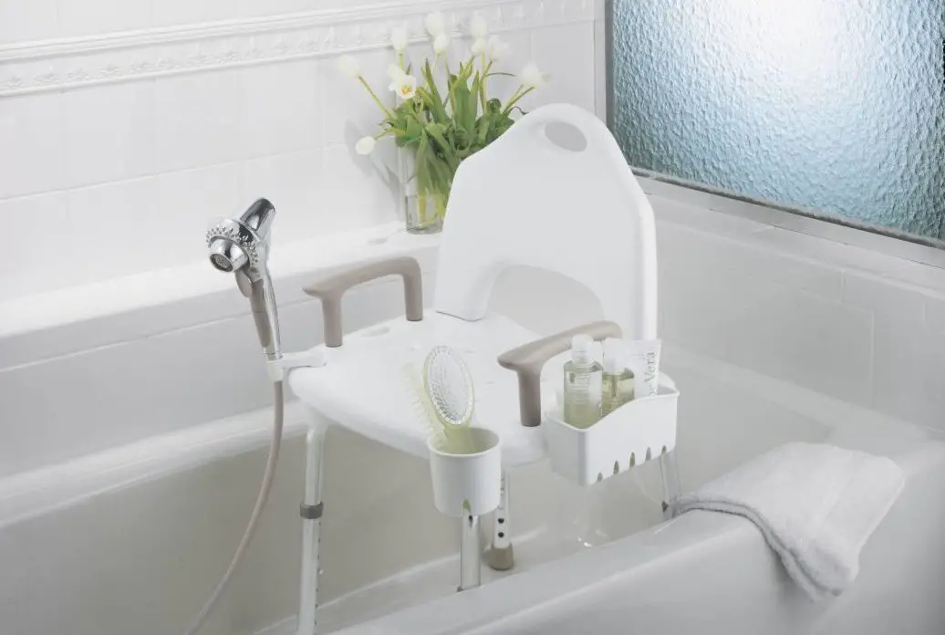 Safest Shower Chair: Top 10 Bath And Shower Seats To Keep You Safe 2022