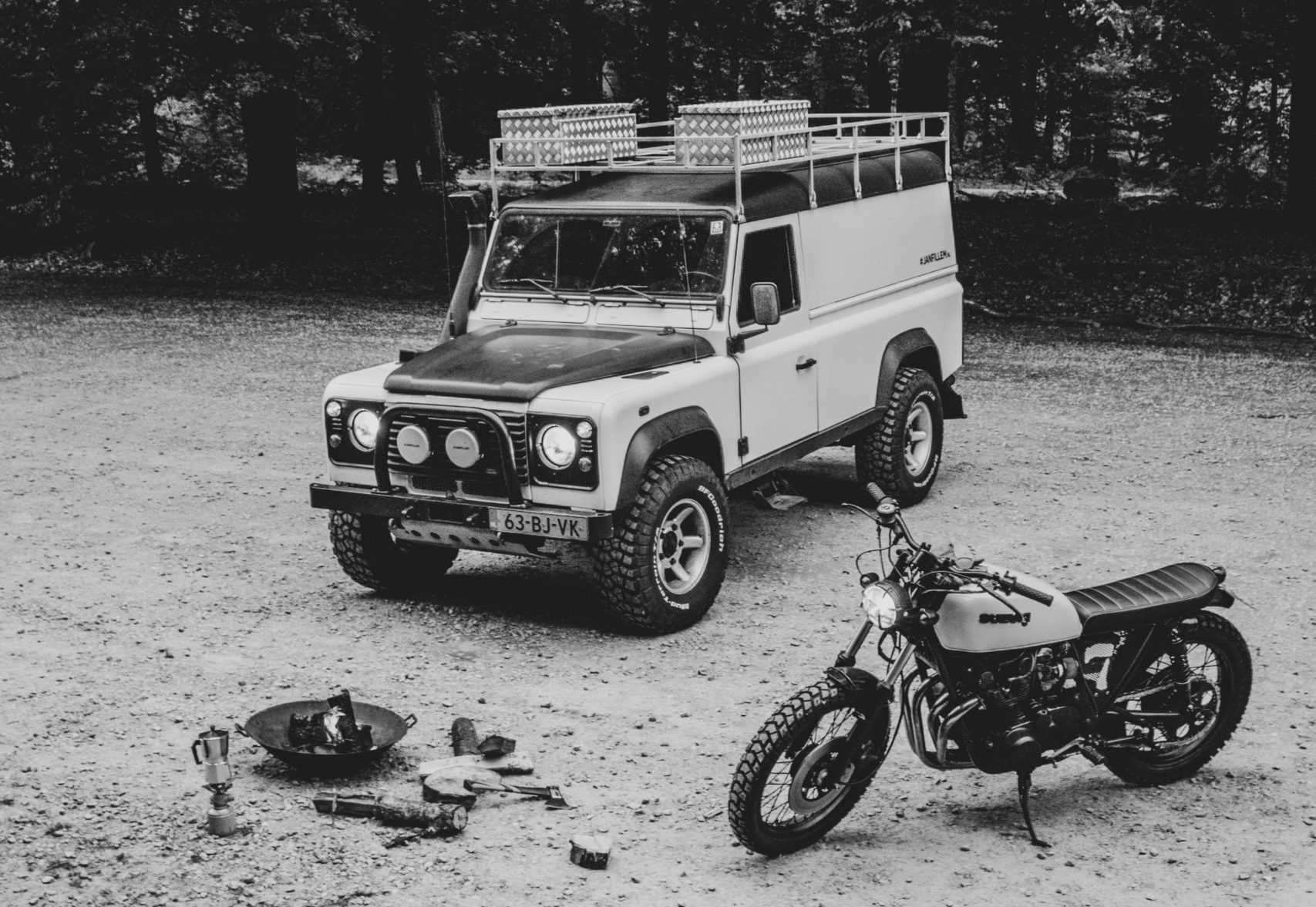 How to Tie Down Dirt Bike on Hitch Carrier 2024 The Home Guide