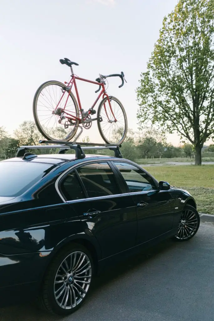 Car roof bike rack